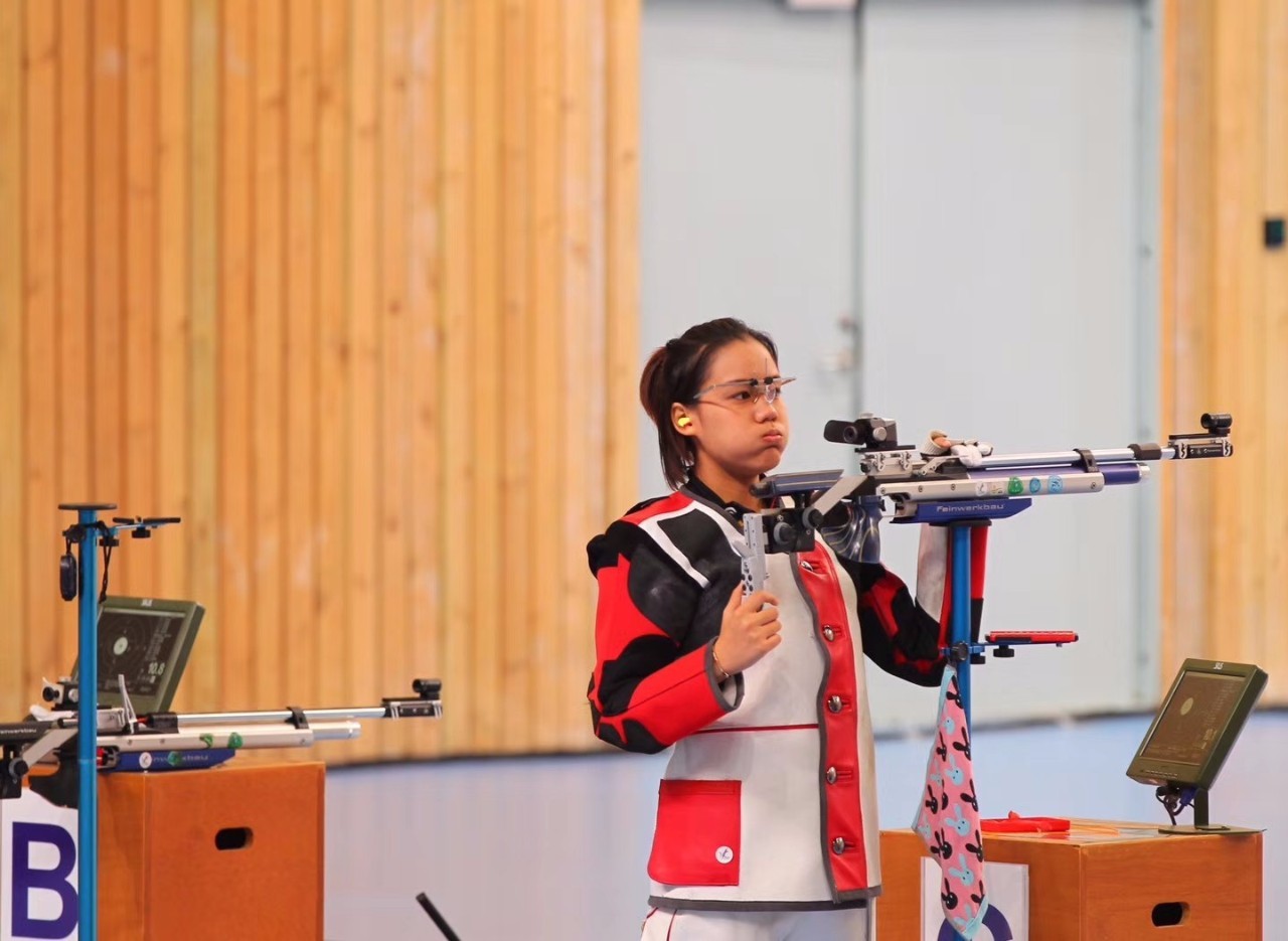 王璐瑶射击世界杯视频("神枪手"王璐瑶奥运失利,遭网暴后发声:不会