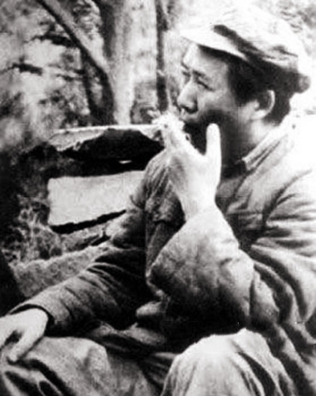毛主席烟瘾很大，他抽的烟有什么特别之处？