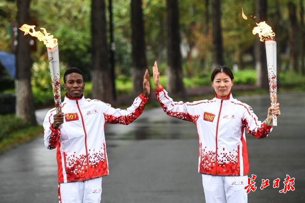 2012奥运会火炬手有哪些(100位火炬手大数据出炉：马旭感动中国，湖北健儿众多)