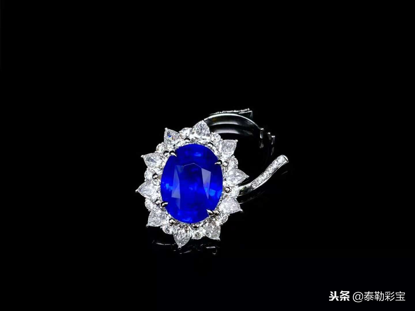 佩戴蓝宝石戒指的寓意（蓝宝石婚的寓意）