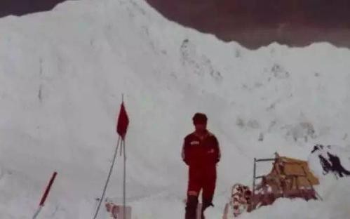 17名登山队员集体遇难，搜救队发现登山日记，记录着诡异的过程