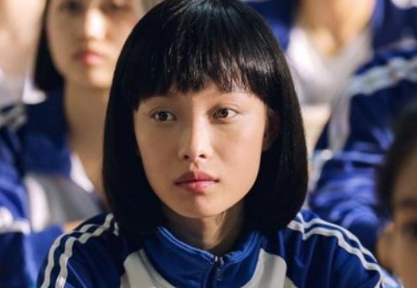 为啥学校强制学生“剪学生头”？校长道出原因，网友：都该道歉