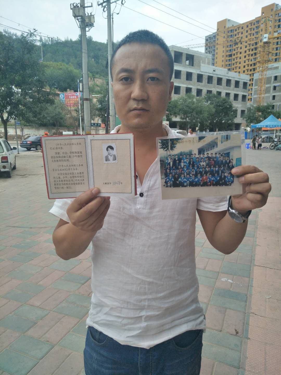 对话学籍被冒名者和顶替者，一个妻离父亡，四处打工讨说法，一个是副科级被双开面临索赔吃官司