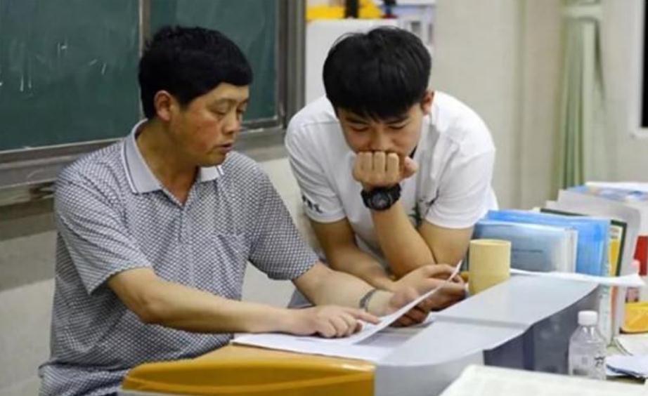 高考成绩公布时间出炉，上海、四川率先出分，辽宁考生很羡慕