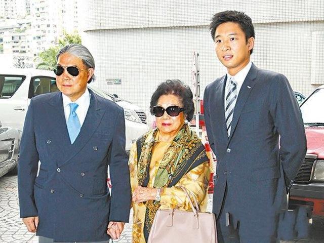 霍家四代女眷皆是极品，悄无声息便可搅动半个世纪风云