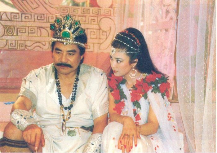 30年前的《封神榜》:26岁傅艺伟和56岁达奇饰演"情侣"