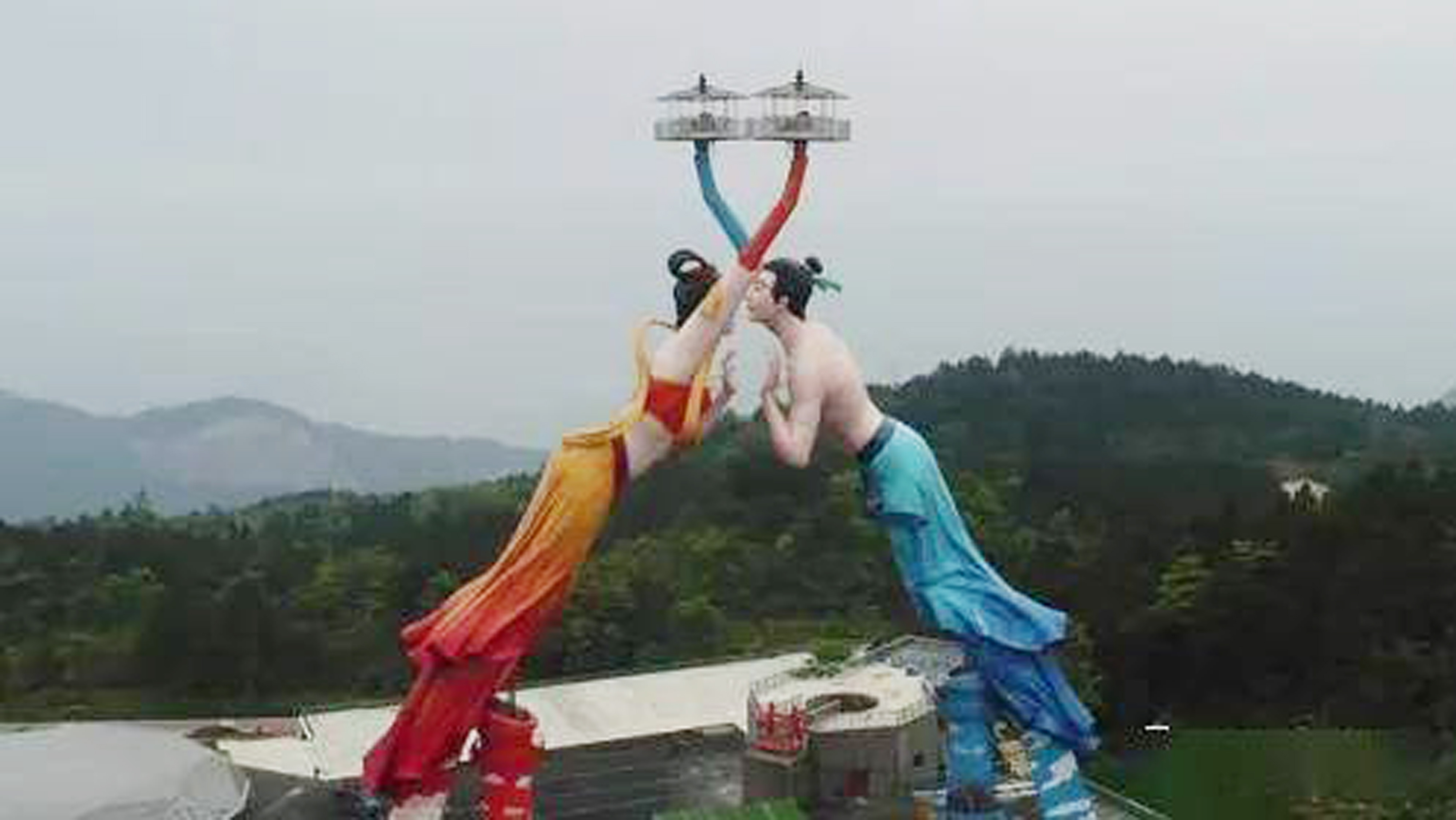 终极巨丑:重庆白马山飞天之吻