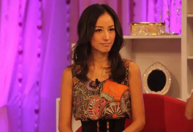 篮球火教练李赢(44岁长腿女星转行成蓝带厨师,曾是男神收割机,获