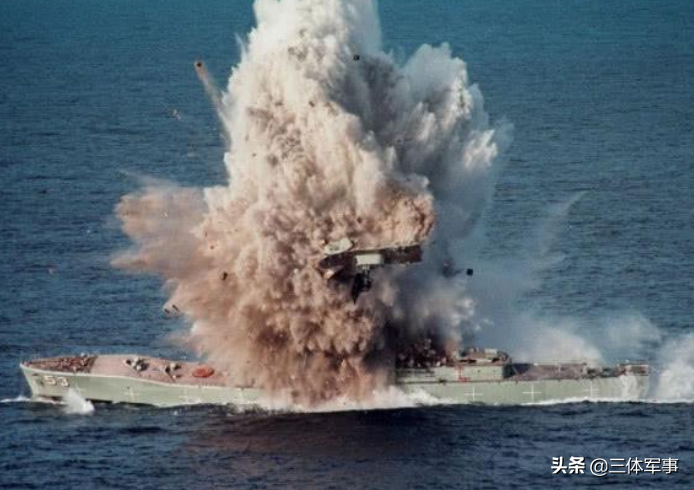 详解**省18枚MK48重型鱼雷：折断航母龙骨靠的不是300公斤炸药