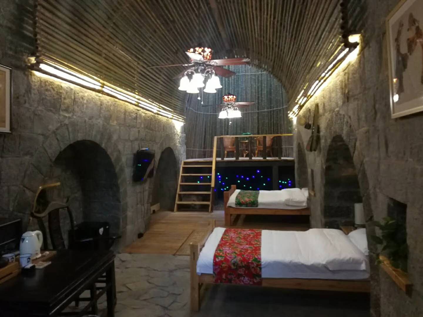 巩义石居部落价格(河南这10家特色民宿美爆了) - 价格百科