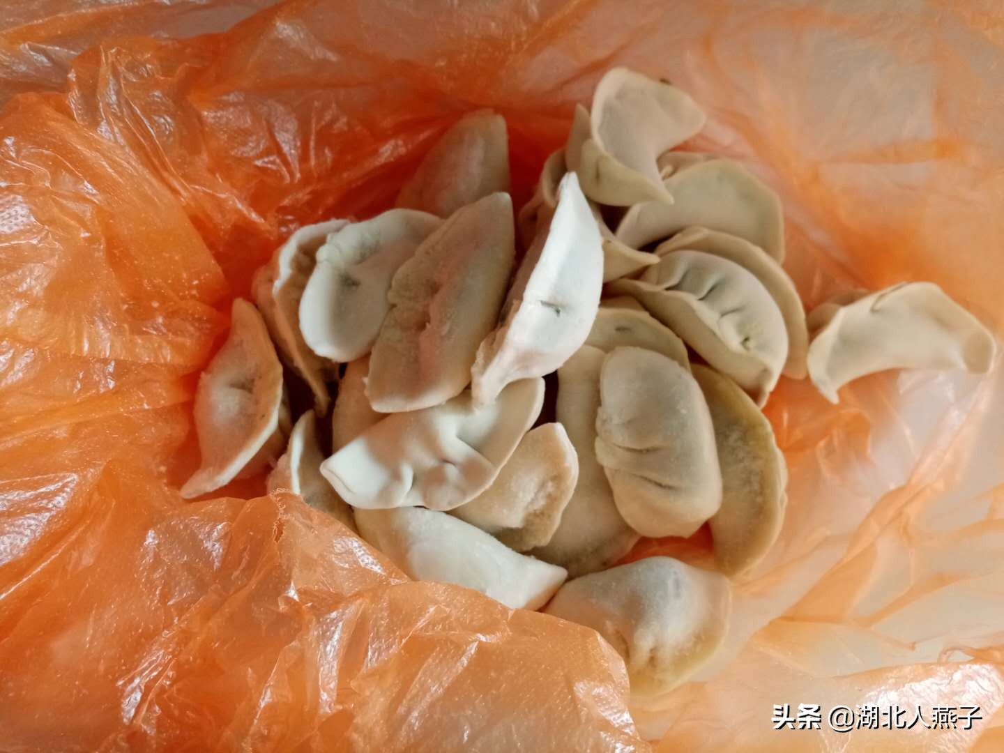 速冻水饺做煎饺，无需解冻，直接煎，简单方便一看就会的锅贴做法