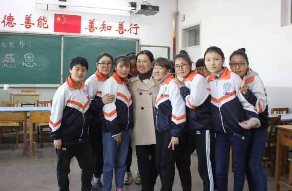 西藏一小學教師工資單曝光，沒有績效工資，年薪還能超16萬元