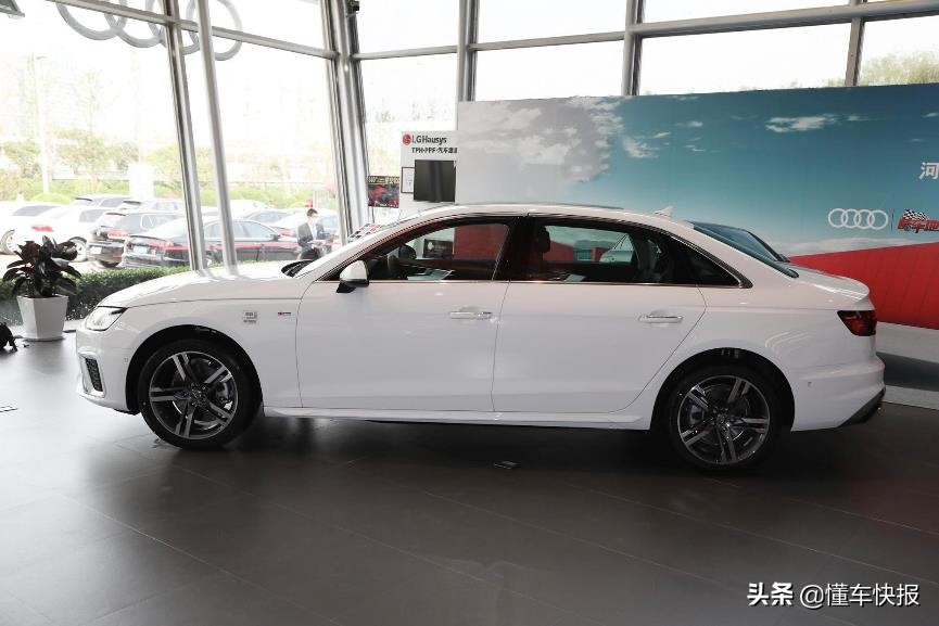豪华与运动优雅兼备，凯迪拉克CT5对比奥迪A4L
