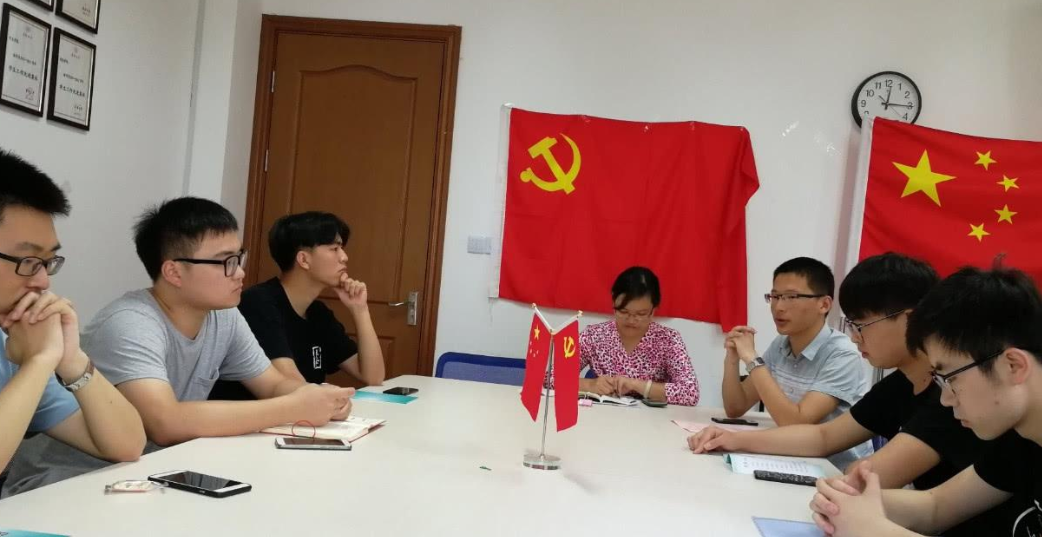 大學生入黨有“硬性要求”，大一就要提前規劃，你準備好了嗎