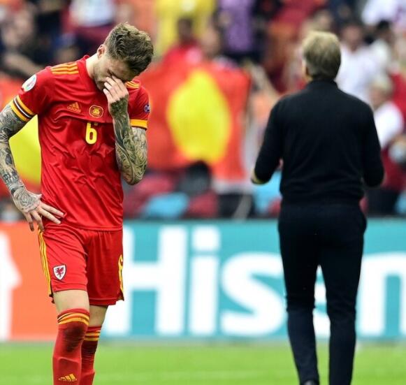 附欧洲杯已完场比分结果（0-4！上届欧洲杯4强耻辱出局：多名球员落泪，31岁皇马巨星4场0球）