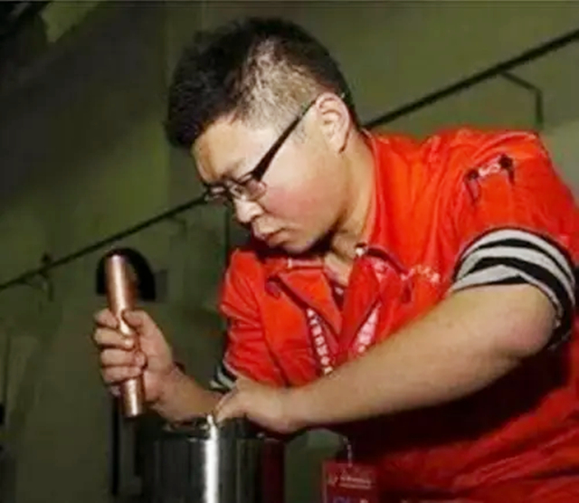 9年前，那个高考660分从北大退学读技校的周浩，如今怎么样了？