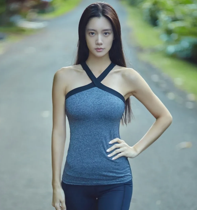 作为“亚洲第一美女”的她，身材性感火辣，除了运动，饮食是关键