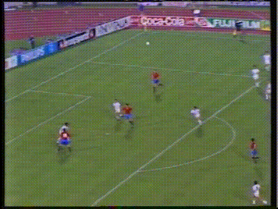 新浪意大利世界杯十大进球（1990年世界杯十大精彩进球欣赏，第一球蛇形奔袭游龙惊鸿）