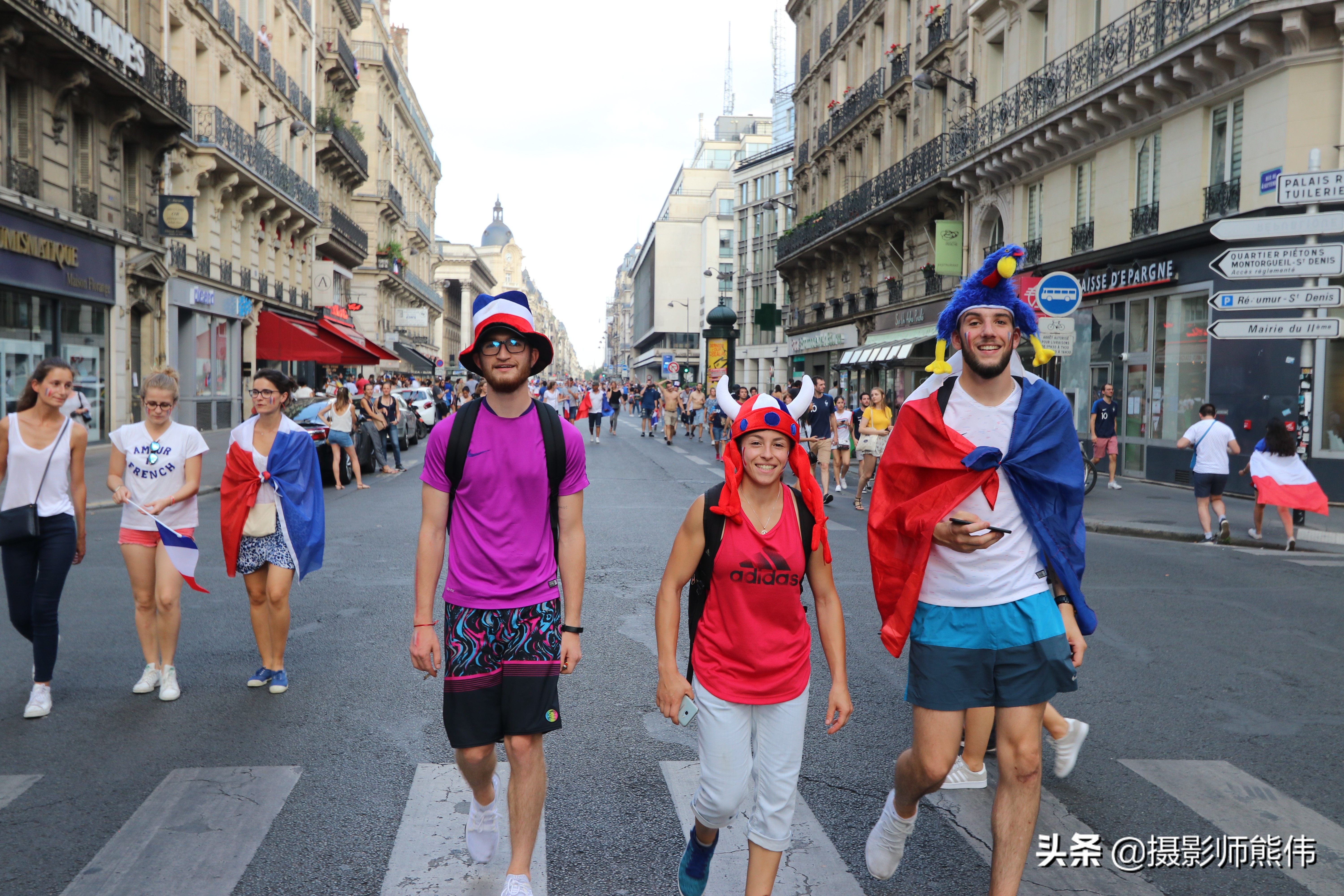 18年世界杯法国队首发拍照(欧洲夏日悠游记（5）法国世界杯夺冠日，巴黎人的疯狂你怕了吗？)