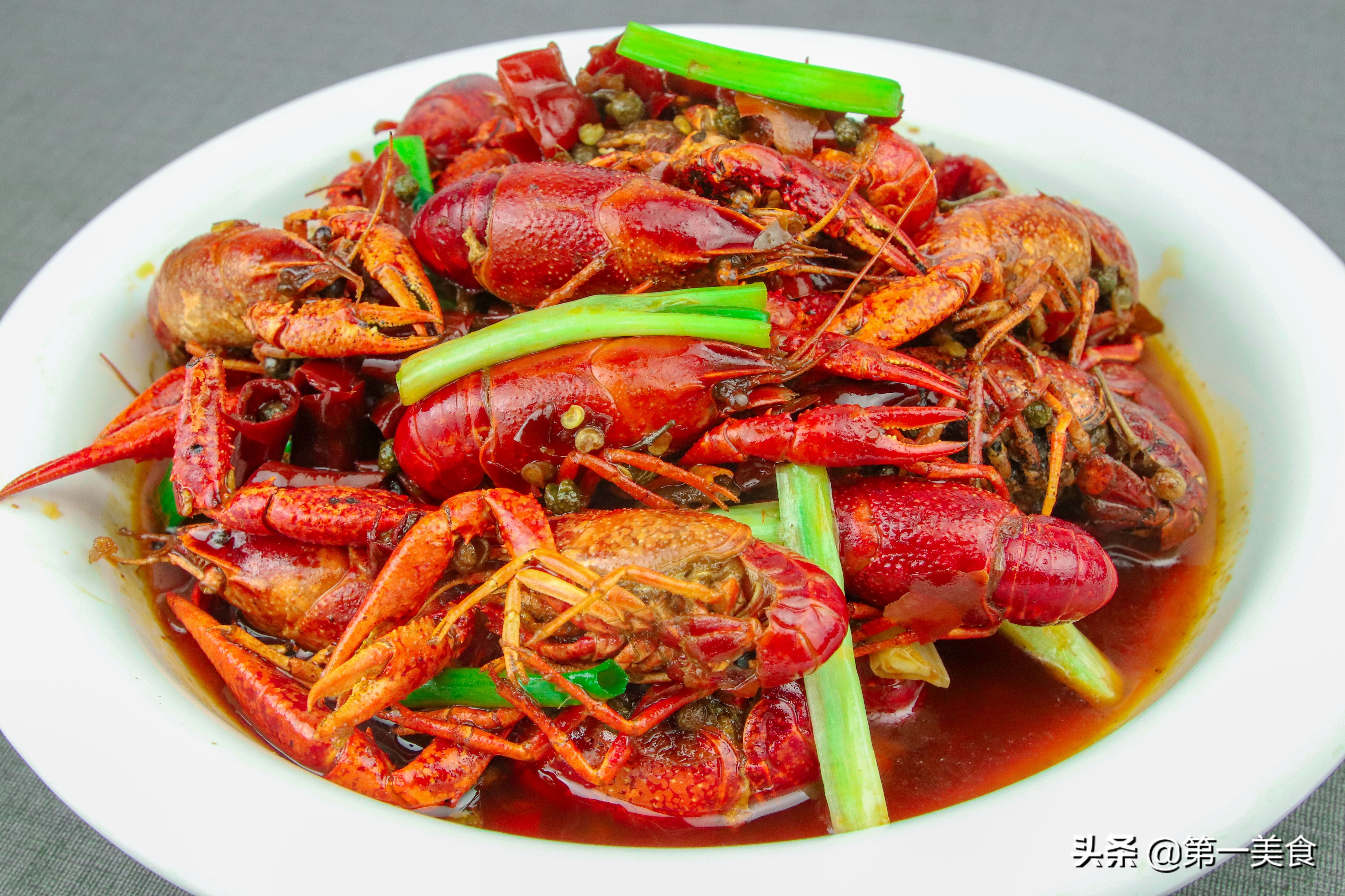 麻辣小龙虾的家常做法(香辣小龙虾的做法 最正宗的做法)-第1张图片-科