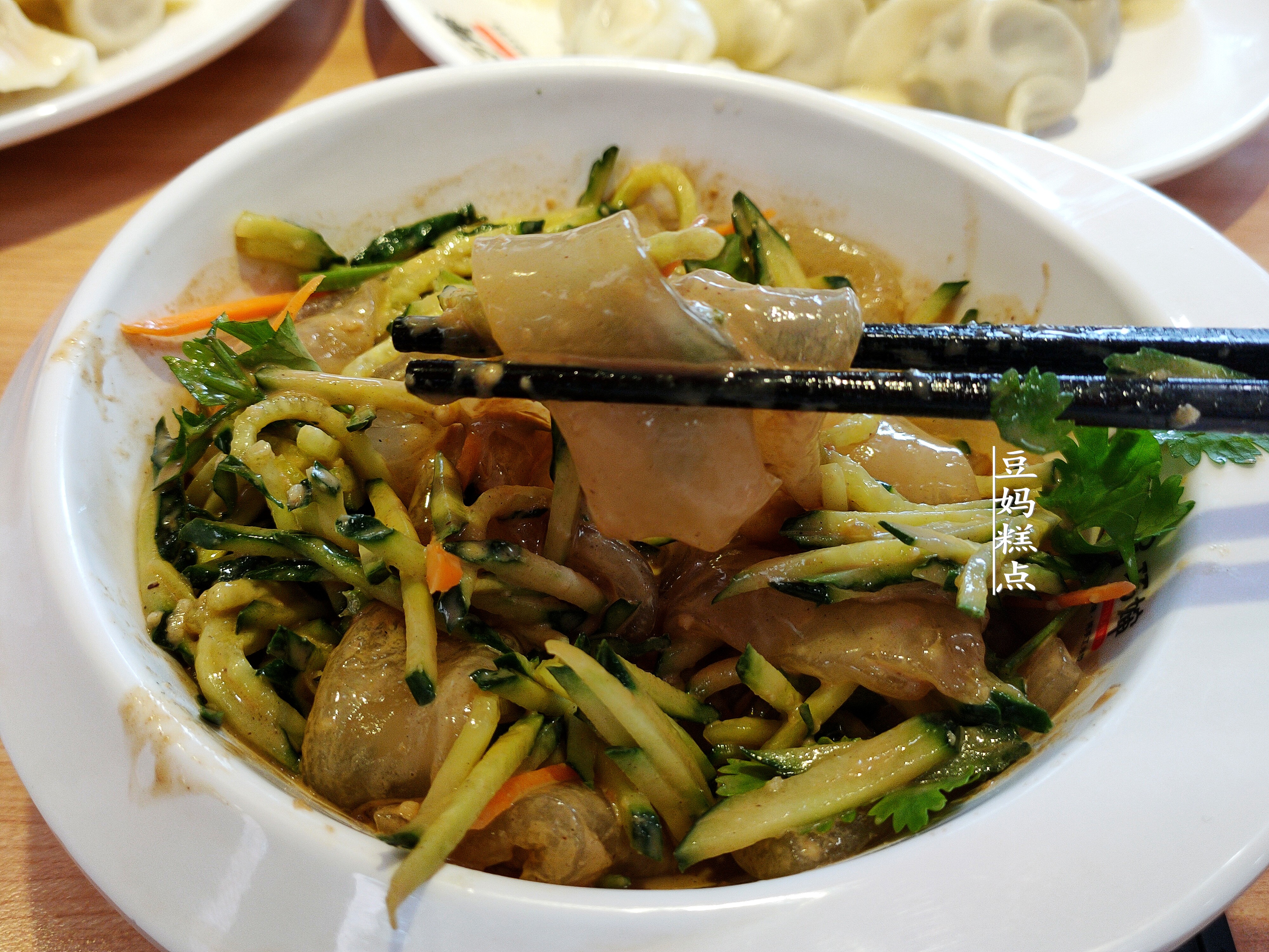 打卡人气饺子馆，1大3小41元吃撑，这家饺子馆为何日常爆满？