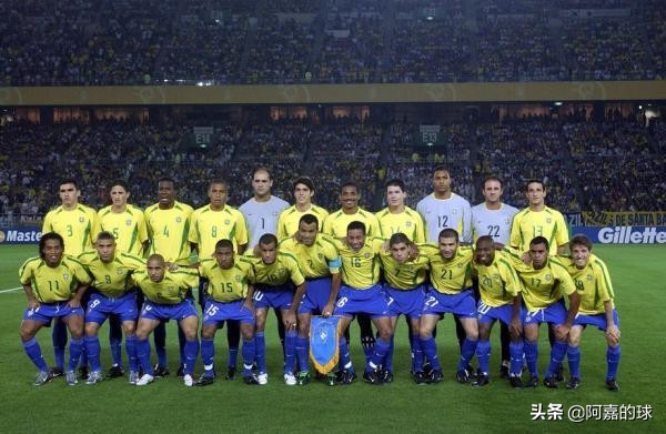 02年世界杯，堪称史上最为经典且无法复制的足球阵容