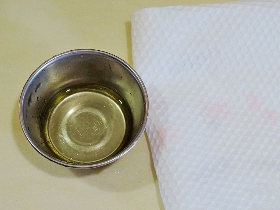 蛋包饭–蛋皮怎样不破皮、不黏锅抓住诀窍，第一次也能做好蛋包饭