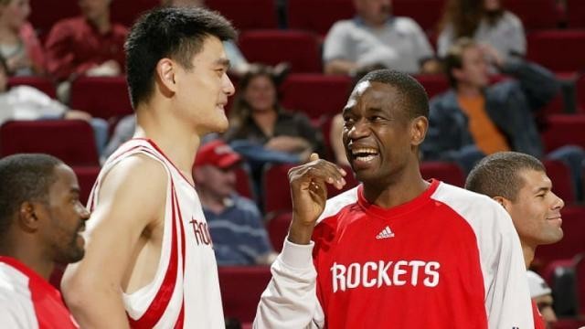 为什么nba球星很矮(NBA五大未解之谜：艾弗森身高没有1米83，马龙罚球时念什么咒语)