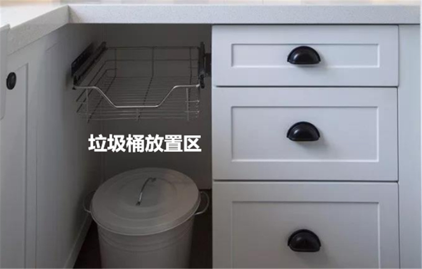 厨房定制橱柜千万别做满！现在流行“空一格”，美观又实用