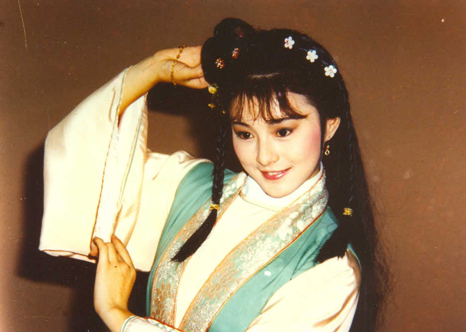 天使行动2:火凤狂龙1988版(李赛凤的三段感情,一段恋情,两段婚姻,育有