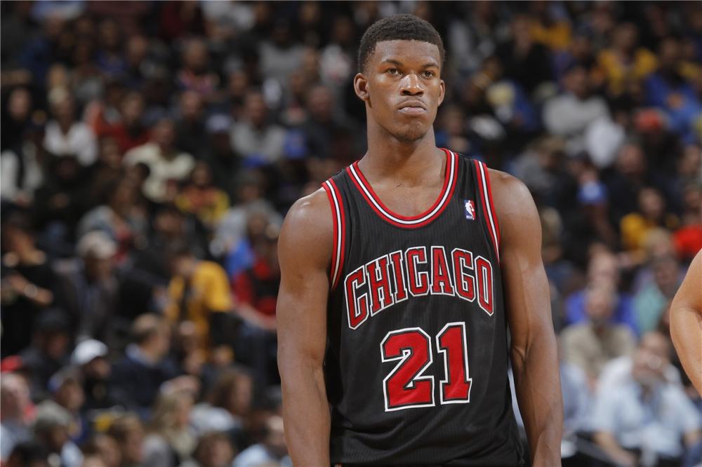 詹姆斯励志小视频合集(nba励志故事:詹姆斯上演真实版