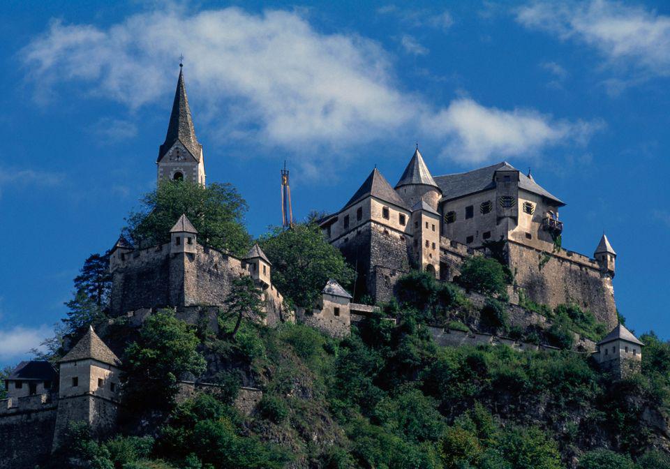 城堡名字(世界60大著名城堡,您知道几个或去过哪些呢)