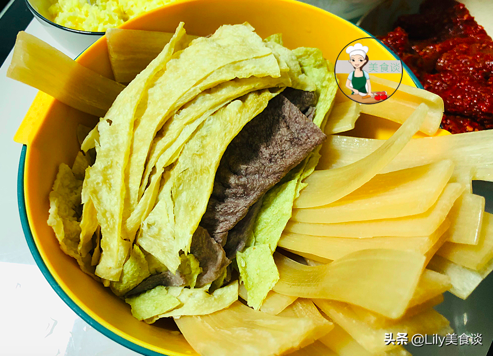 老公生日，媳妇用1个小时，准备了一桌子菜，老公：好感动对不起