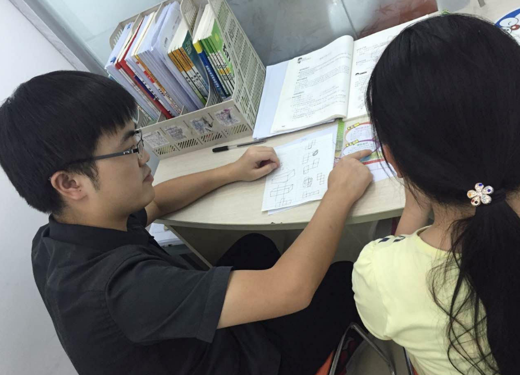 "不让补课,我请大学生家教总可以吧"?官方回复了,家长很满意