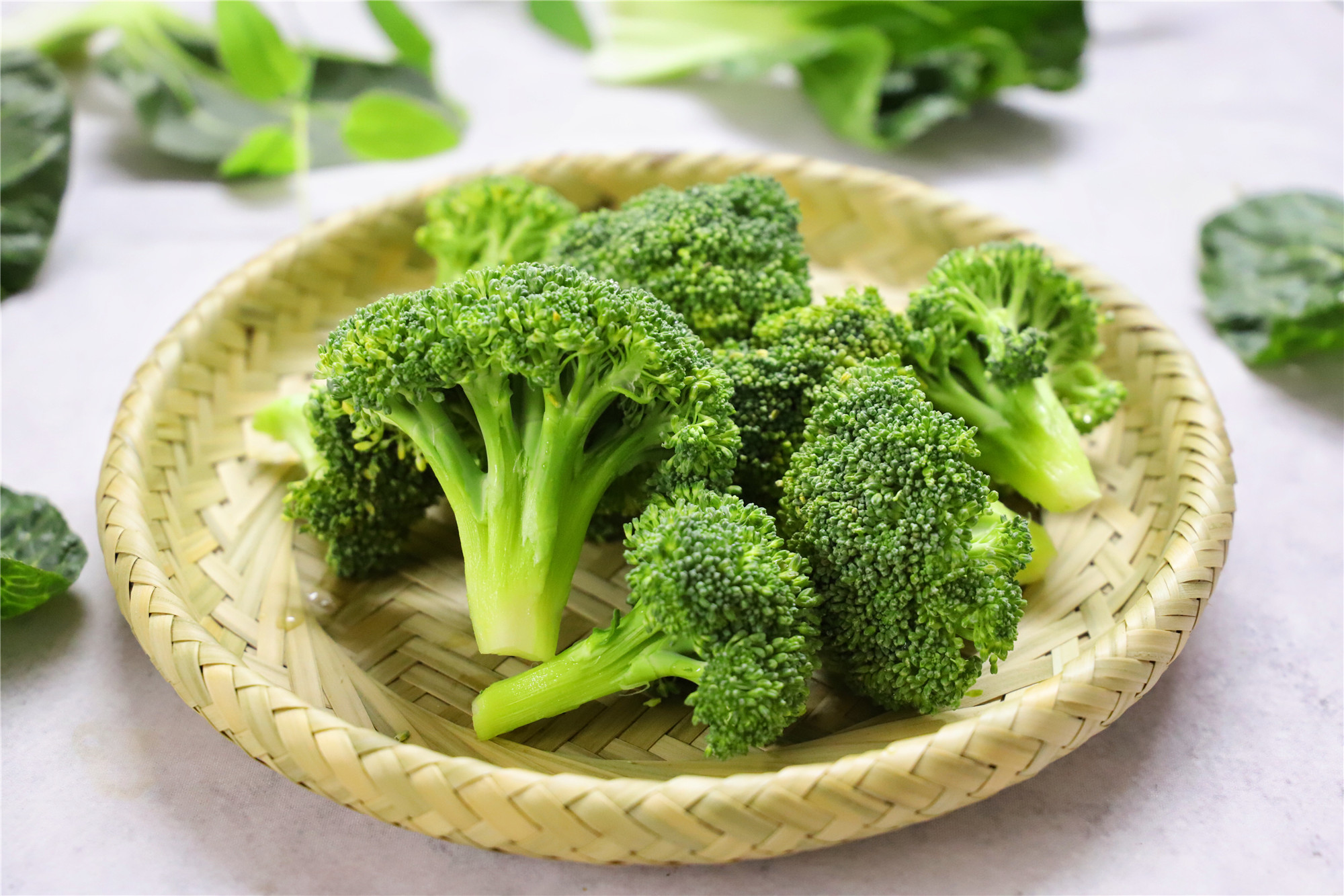 西兰花只用清水洗，越洗越脏！教你正确方法，脏东西自己跑出来
