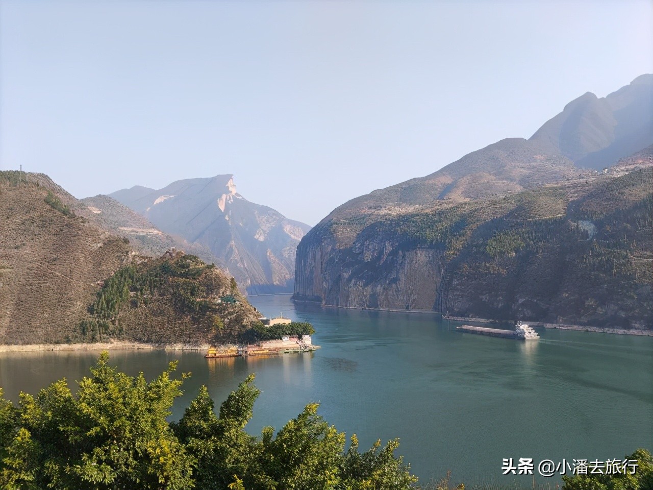 三峡旅游沿途景点介绍，不同的游轮包含哪些景点