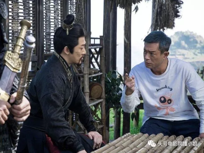 电影《寻秦记》首曝预告片,古天乐白发归来,一件t恤穿了20年