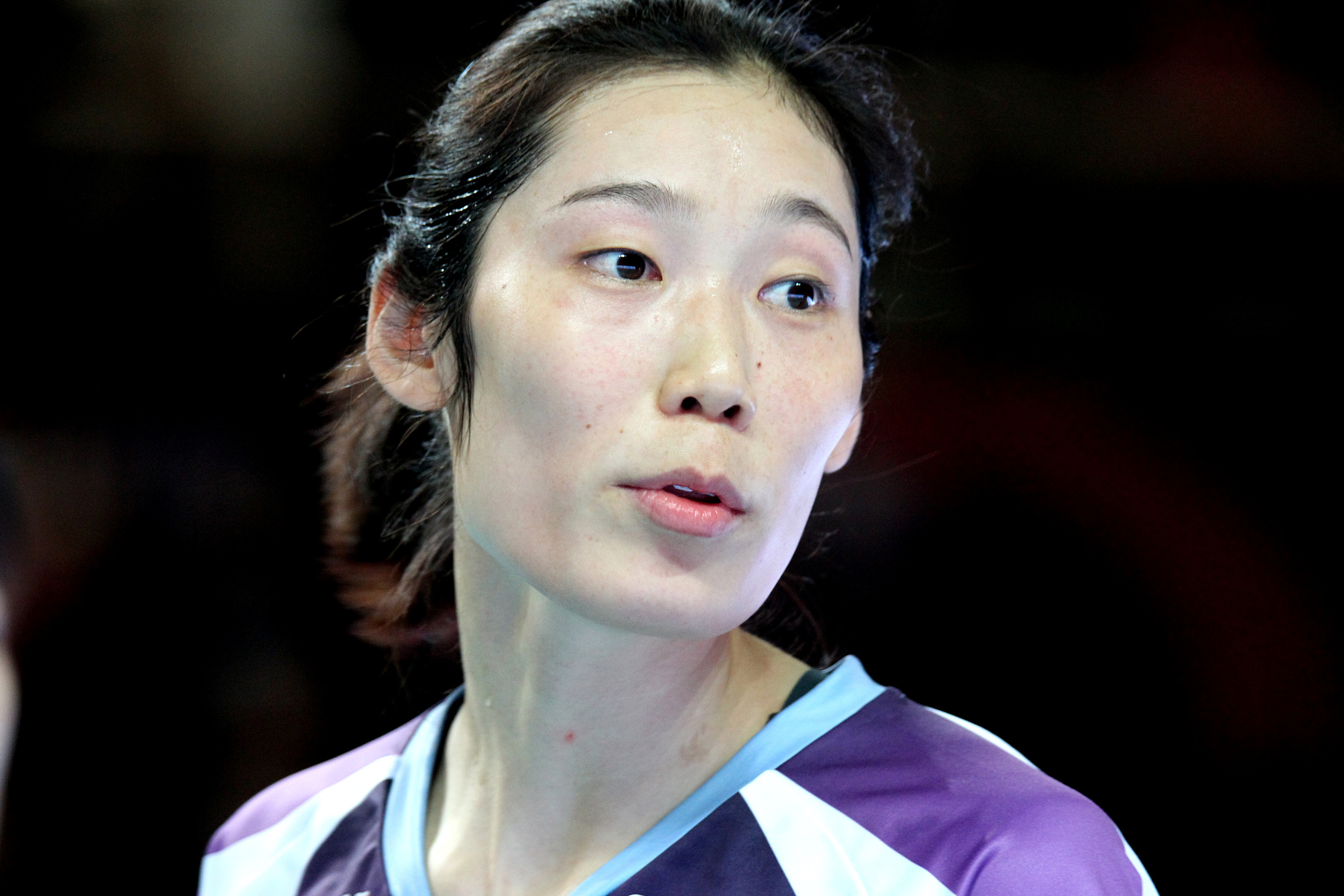 中国女排朱婷的个人资料简介(曾穷到交不起学费,如今是为国争光的排球