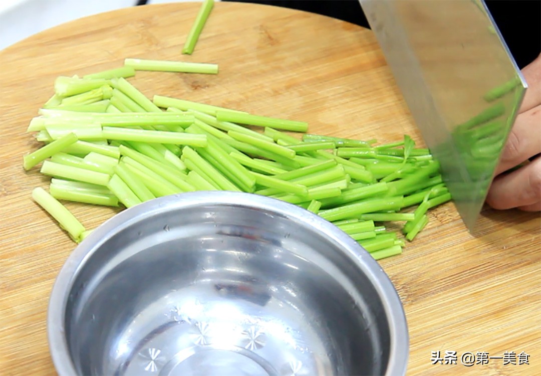 清淡饮食有哪些菜谱（清淡饮食有哪些菜谱两岁半）