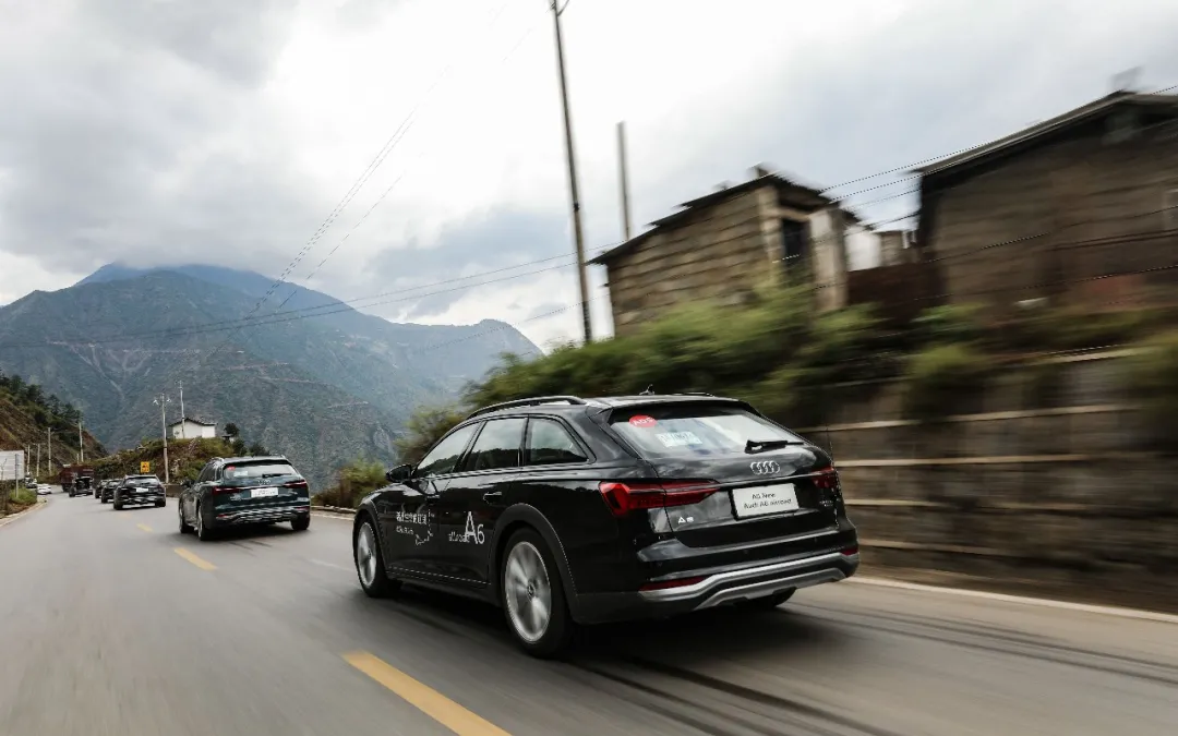 试驾新奥迪A6 allroad：340马力、四驱，好看且实用