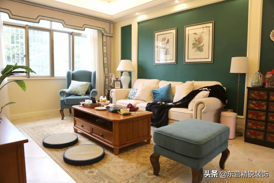 31款墨绿色背景墙装修效果图，不同区域墨绿色墙面效果