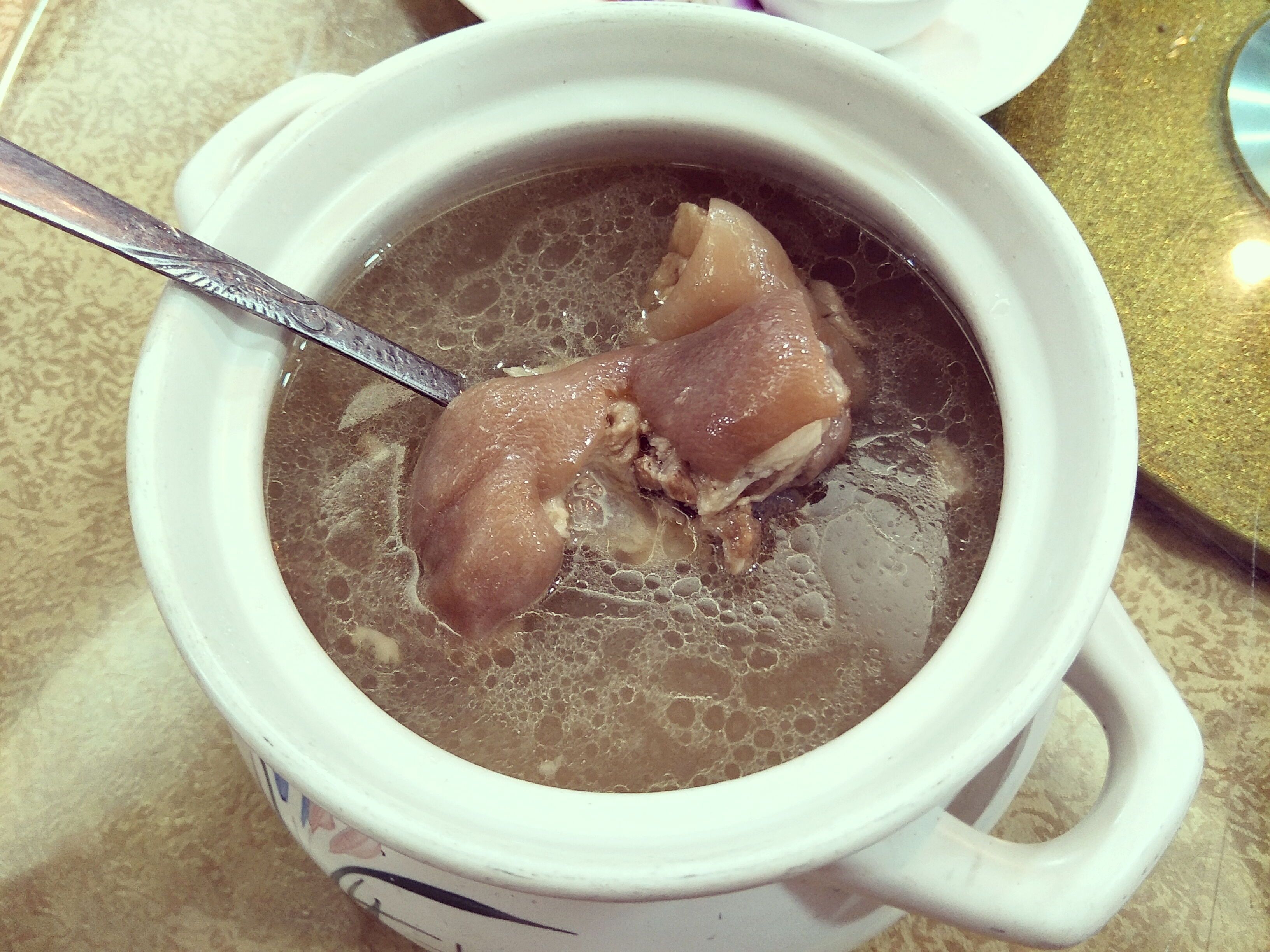 图片[1]-【肉骨茶清炖猪脚】做法步骤图 特香-起舞食谱网