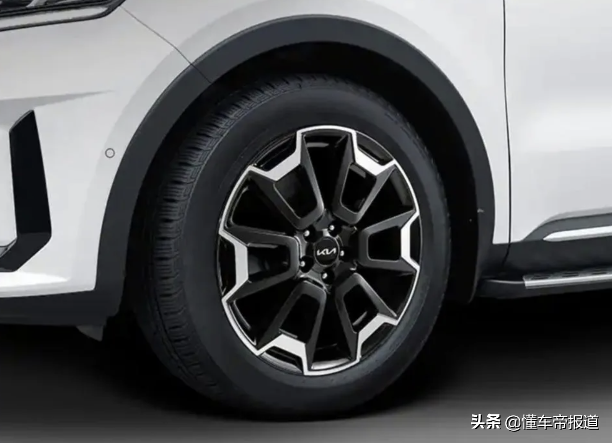 新车 | 竞争汉兰达，起亚新款索兰托发布，更换车标，来国内买吗？