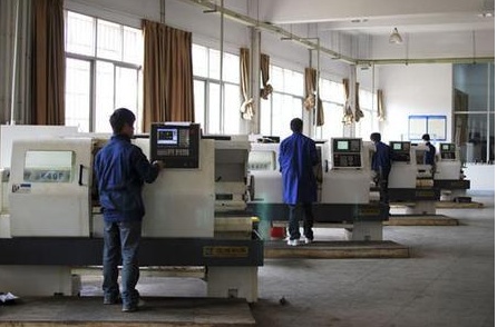 2011年他不顾家人反对，从北大退学改读技校，后来怎么样了