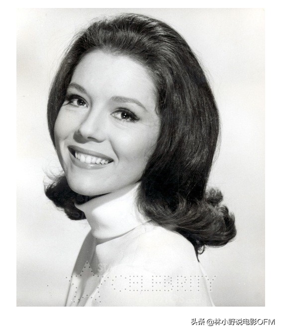 《阳光下的罪恶》女主角是邦女郎，男配是“查泰莱夫人的情人”