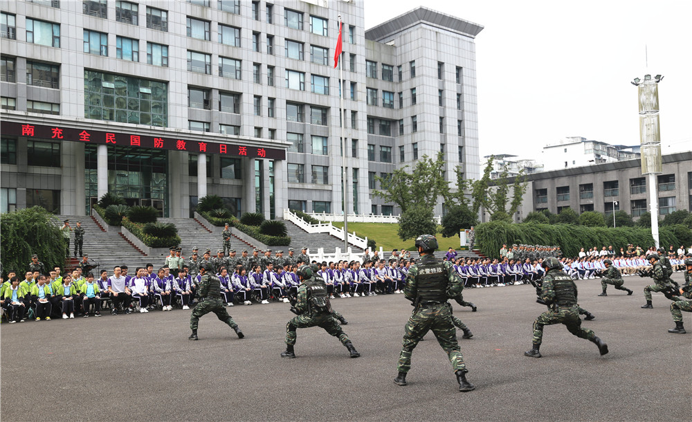 红色沃土，精神培塑激活一池春水——南充市大力开展国防教育“五进”活动纪实