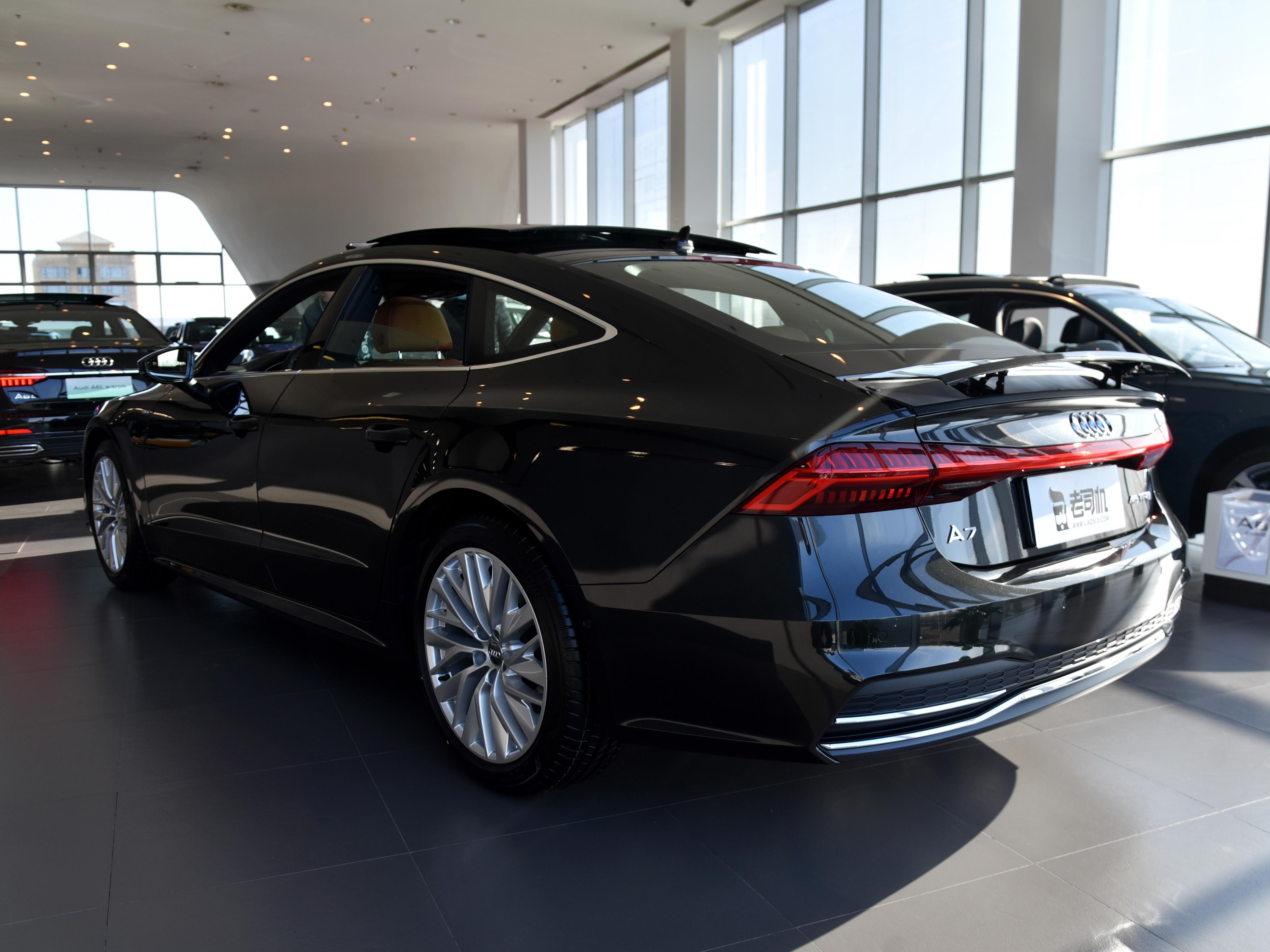 6.5L油耗进口豪华车，大尺寸车身气质堪比旗舰，带你看进口奥迪A7