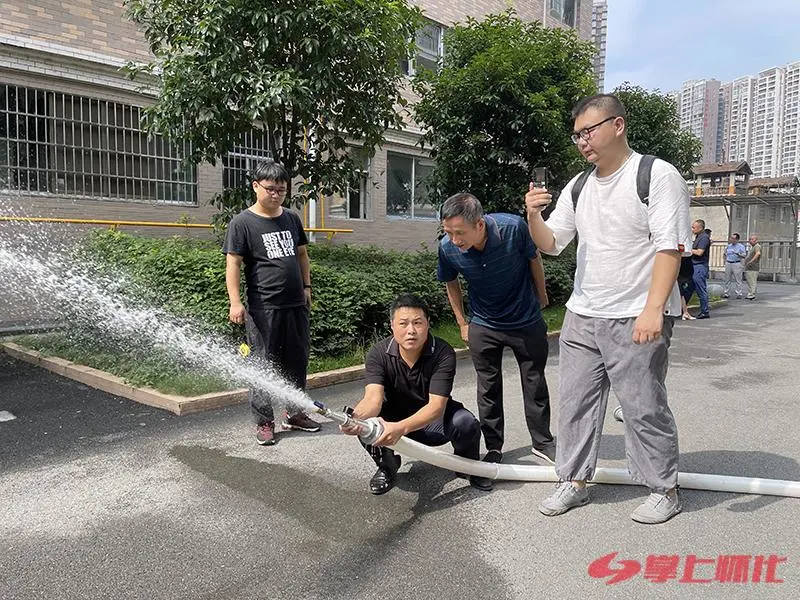 圆百姓“房本”梦 ——市人大代表深入推动安置房办证工作侧记