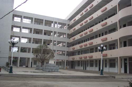 湖南郴州雄霸一方的五所高中，县城高中大放异彩，堪称重本收割机