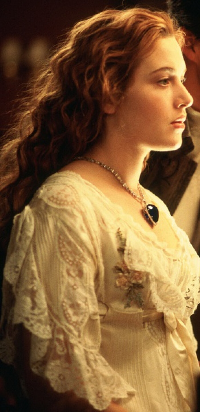 凯特·温斯莱特(kate winslet),1975年10月5日出生于英国伯克郡,英国